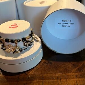 Bomb Party Spring Stack Bee Yourself , Queen